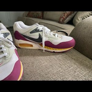 Nike Air Max Correlate Purple Yellow